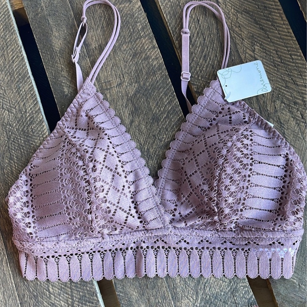 Anemone Lace Bralette in Lavender